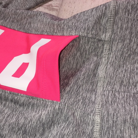 NWT Pink ultimate yoga leggings sz Small - Picture 2 of 4